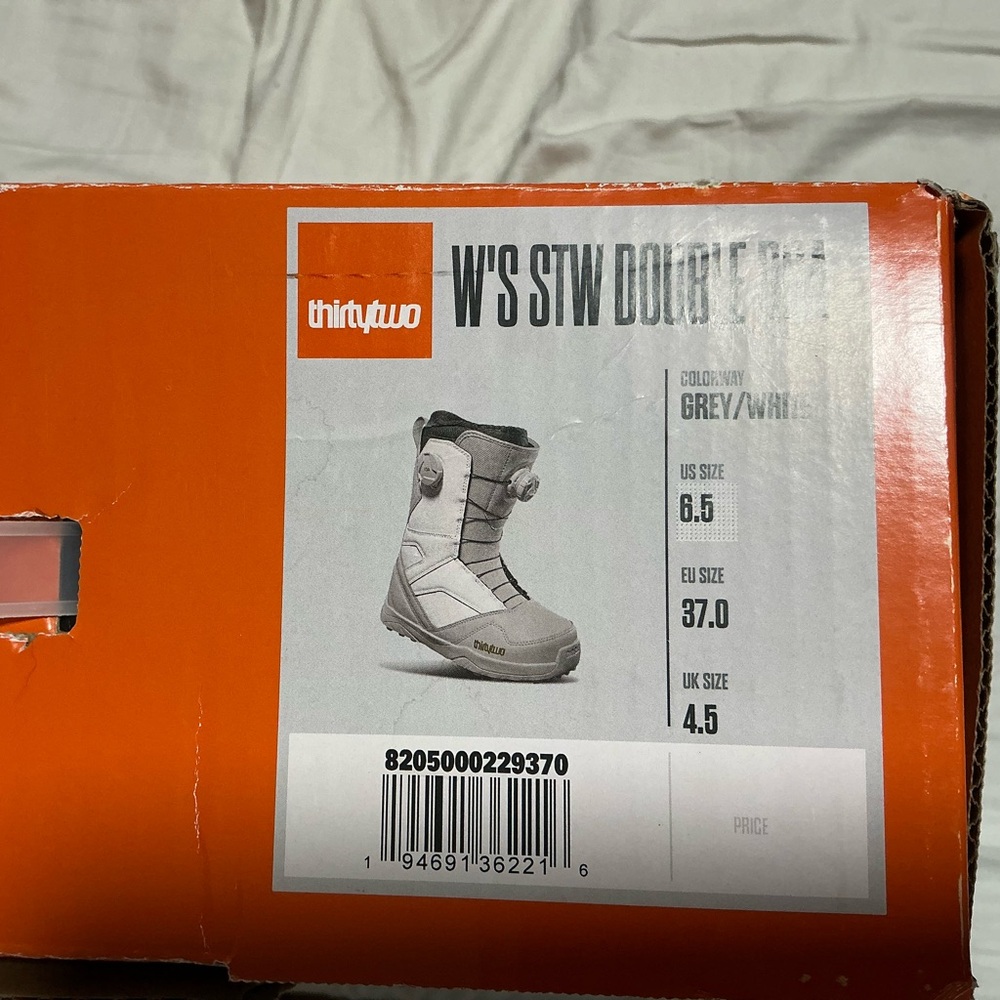 ThirtyTwo Women's Snowboard Boots Grey White